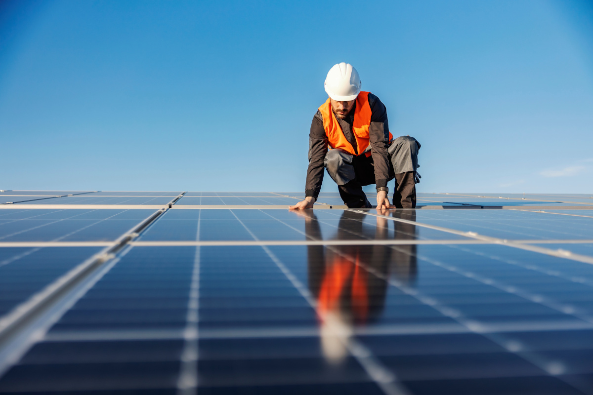 Fotowoltaika: odkryj wpływ cen energii 2025 na zwrot